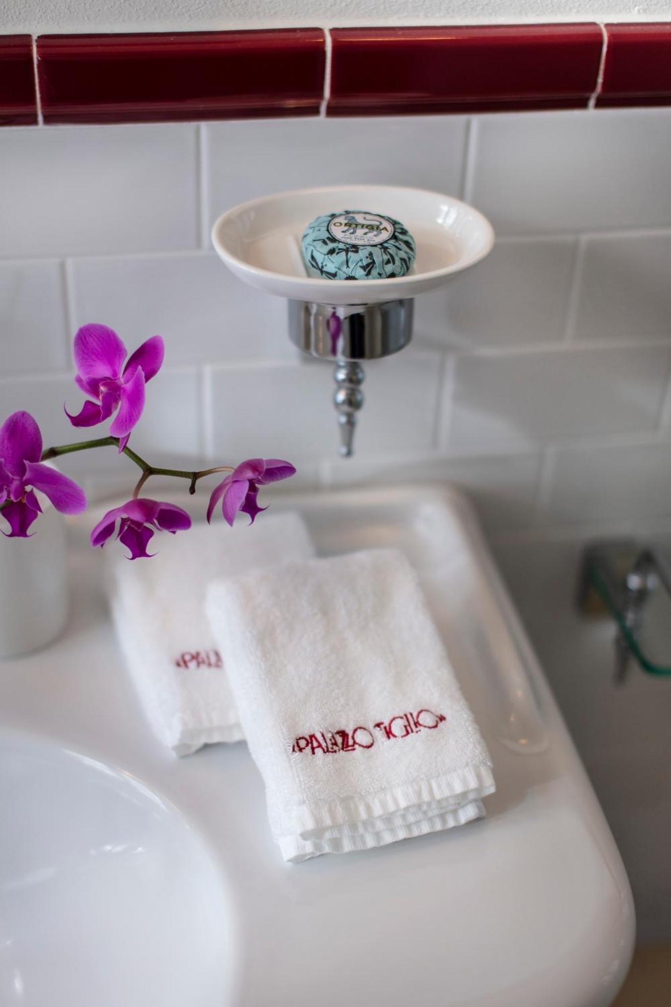 San Pancrazio  Palazzo Tiglio - A Small Luxury Hotels Of The World מראה חיצוני תמונה